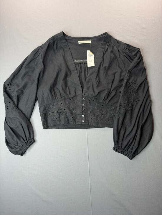 Abercrombie & Fitch Tops - Abercrombie & Fitch Black Long Sleeve Embroidered Smocked Crop Blouse Large NWT